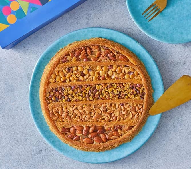 كنافة بالمكسرات - صينية