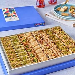 Pistachio Oriental Sweets Small Box